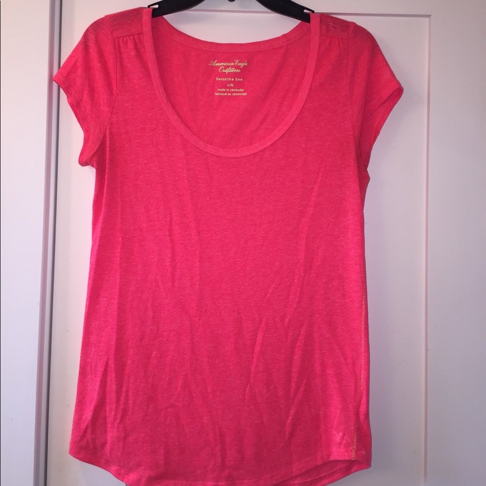 American Eagle hot pink L T Shirt